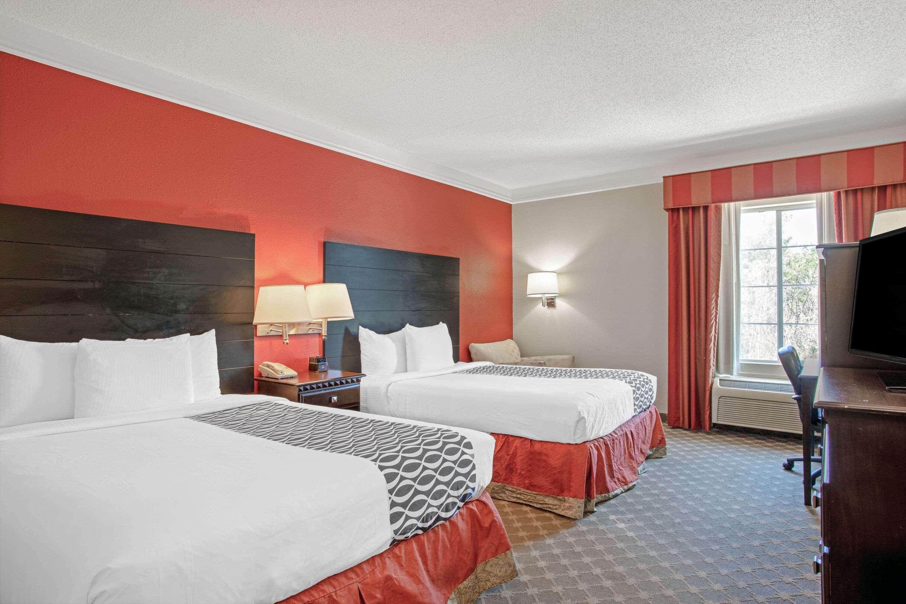 La Quinta By Wyndham Pcb Coastal Palms Hotel Upper Grand Lagoon Bagian luar foto
